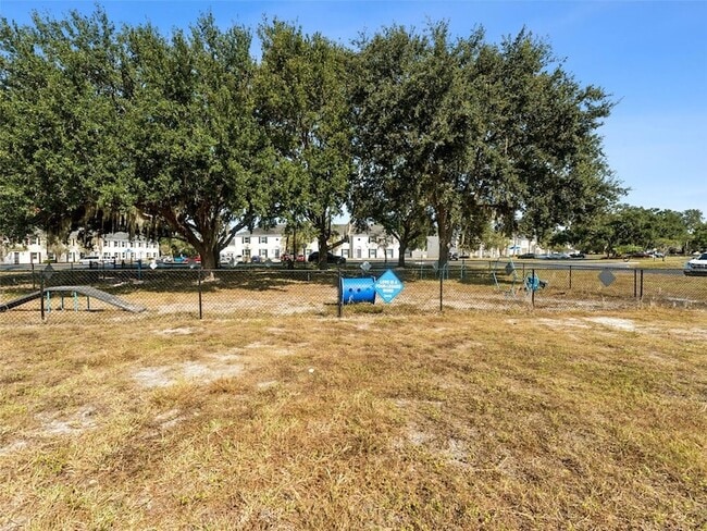 Building Photo - 13693 Orange Sunset Dr