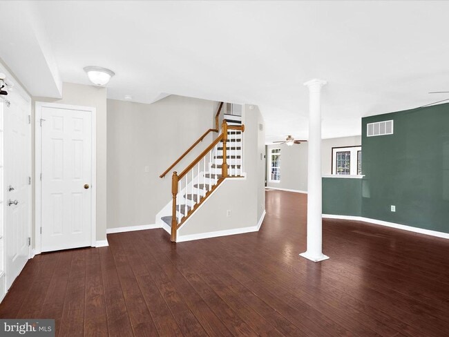 Building Photo - 1427 Harvey Ave