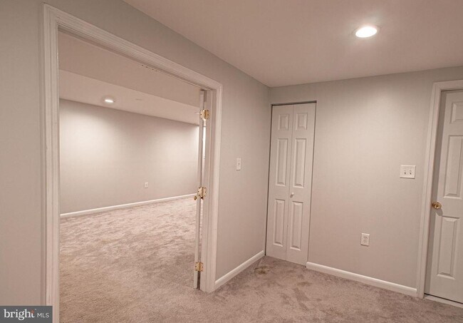 Building Photo - 7884 Godolphin Dr