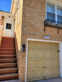 Building Photo - 2705 NW 13 - Garage Apartment