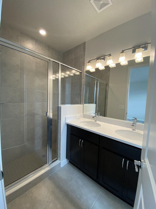 Building Photo - 9005 Via Di Canti Dr