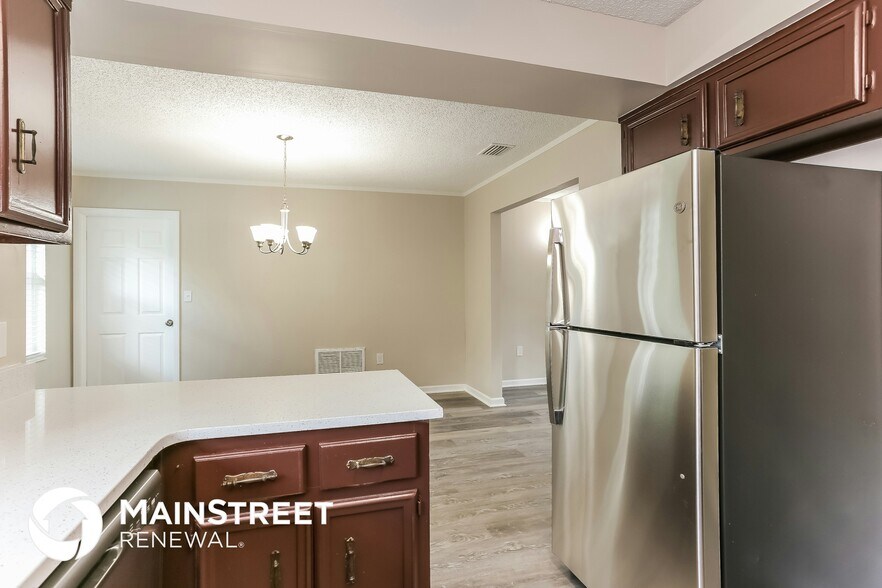 Building Photo - 85589 Winona Bayview Rd