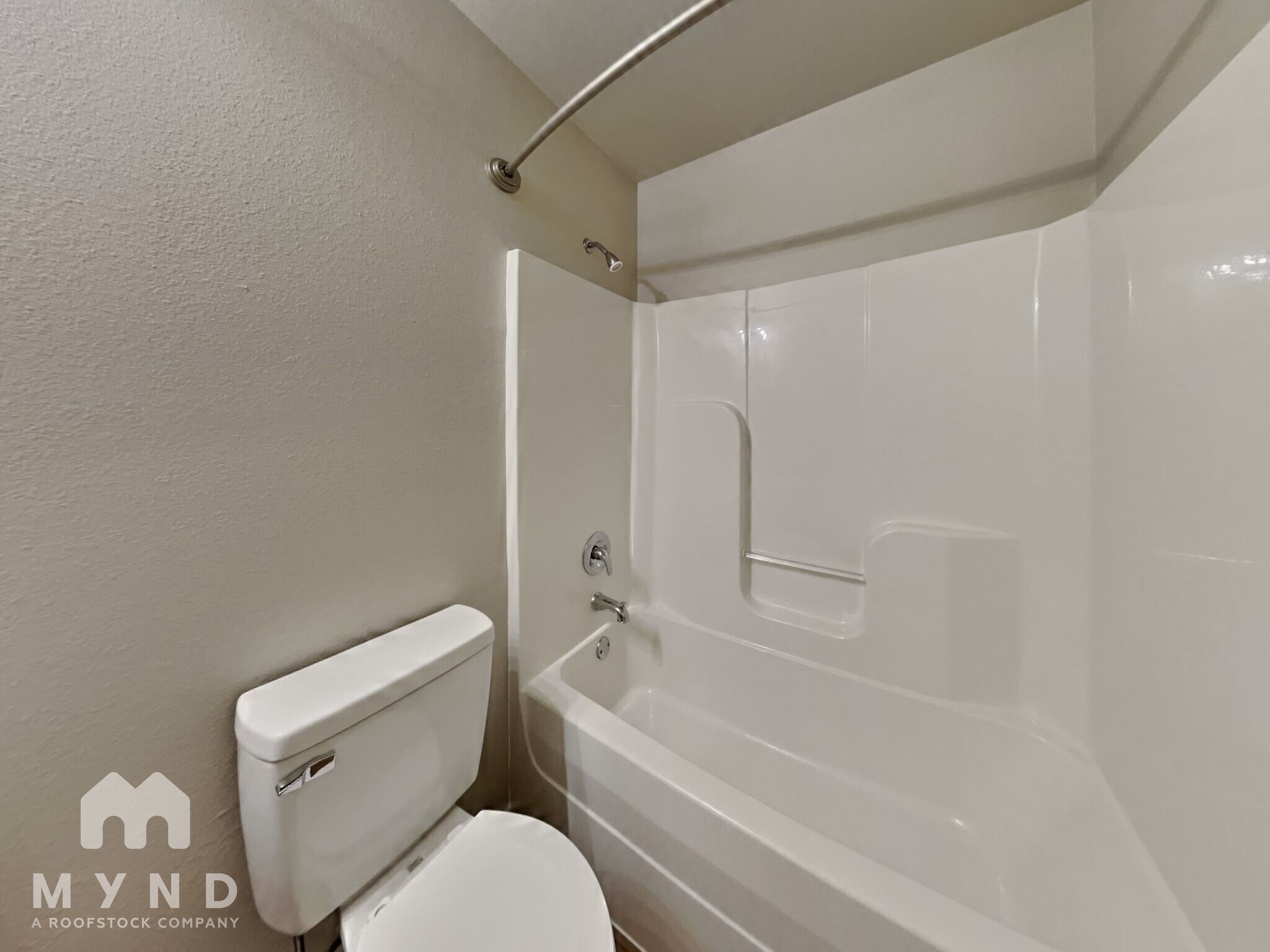 Building Photo - 3515 E Fairmont St