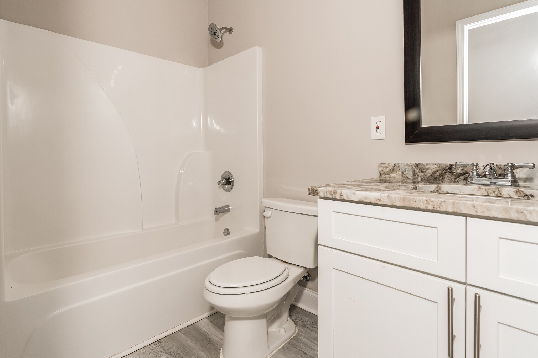 Building Photo - 219 Beau Claire Cir