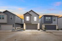 Building Photo - 9947 Storehouse Dr