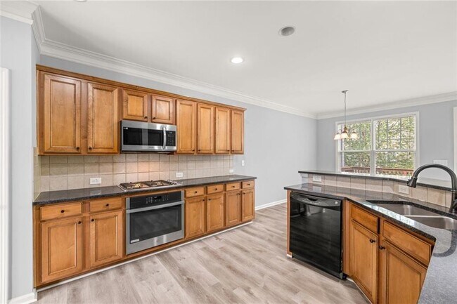 Building Photo - 3642 Gambrell Ln