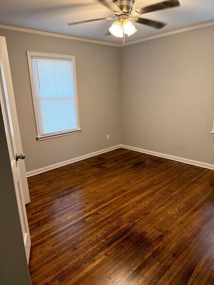 Building Photo - 4497 Quince Rd