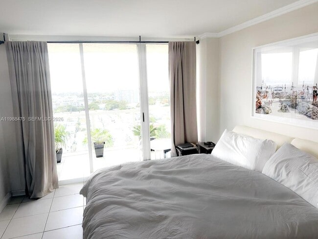 Building Photo - 7330 Ocean Terrace