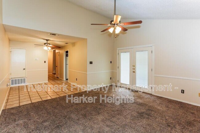 Building Photo - 1208 Westway Cir