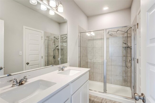 Building Photo - 2533 Pecan Island Dr