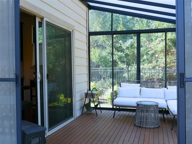 Building Photo - 1050 Kenney Fort Crossing