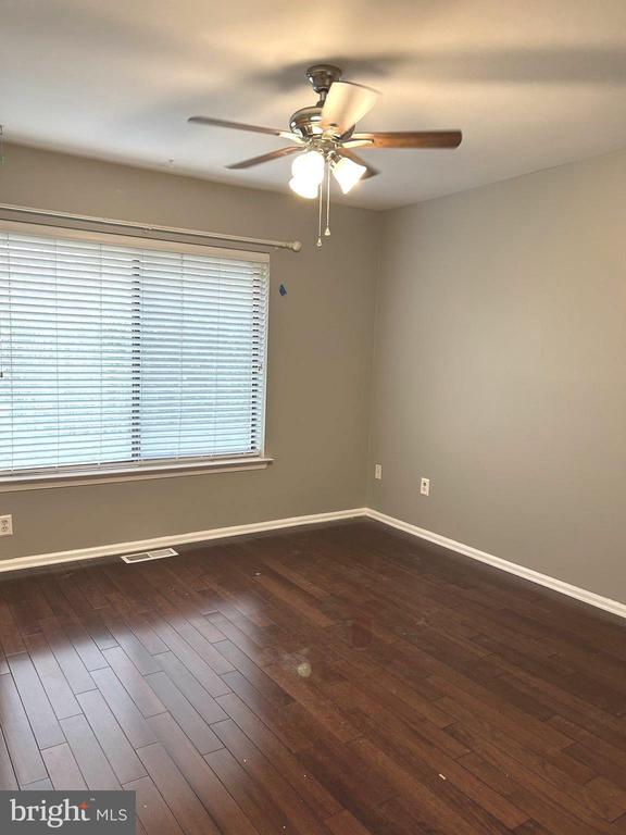 Building Photo - 204 Clover Hill Ct