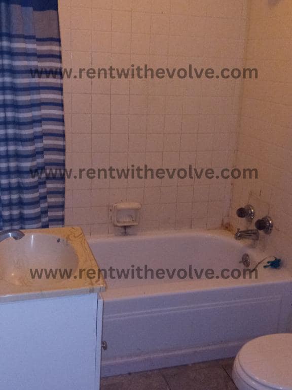 Building Photo - 205 S 2nd St