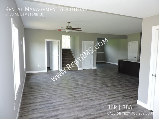 Building Photo - 4403 SE Gemstone Ln
