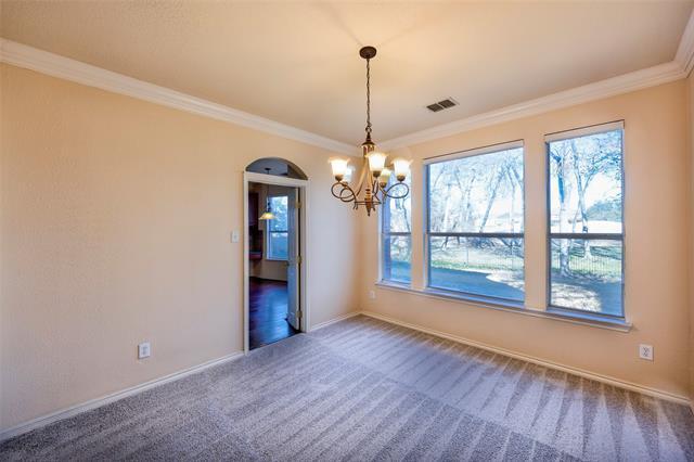 Building Photo - 9208 Longview Dr