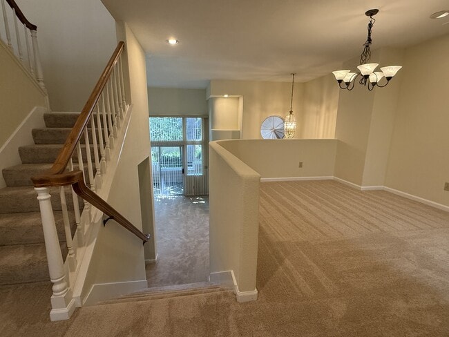 Building Photo - 538 Mill River Ln