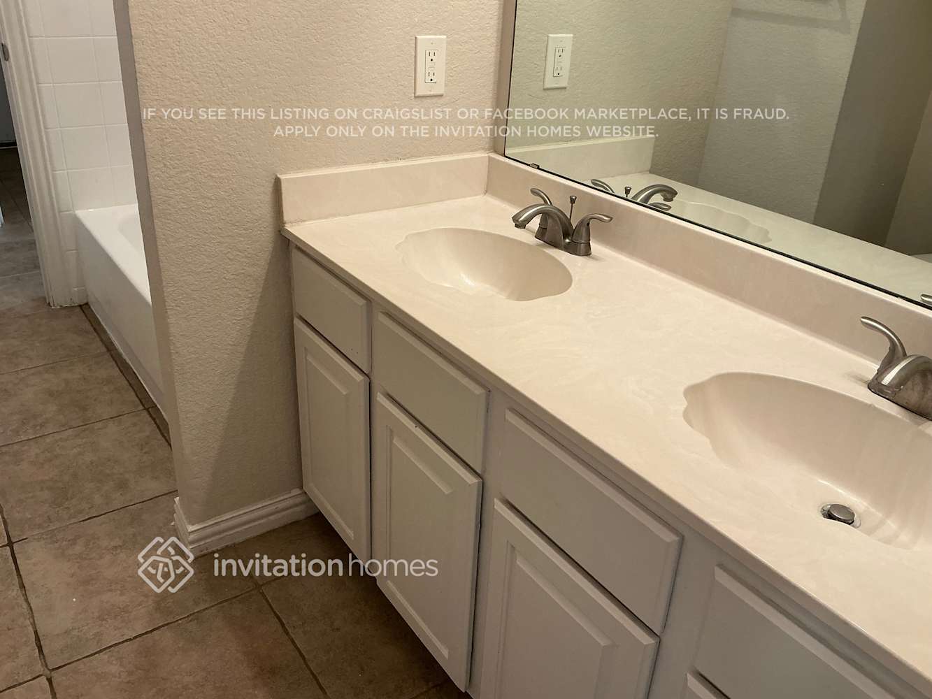 Building Photo - 222 Vernon Dr