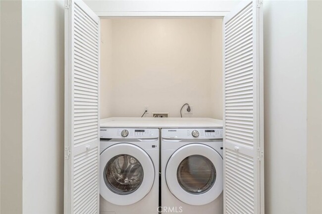 Building Photo - 7570 Chaminade Ave