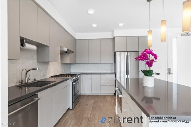 Building Photo - 2 br, 2 bath Condo - 3768 Capitol Ave, Fre...
