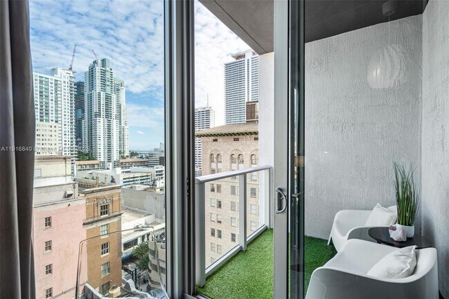 Building Photo - 151 SE 1st St