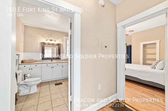 Building Photo - 740 E Fort King St