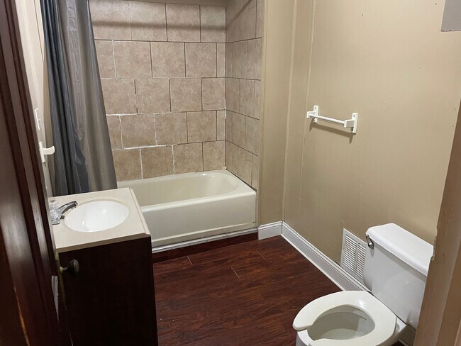 Building Photo - 20 Franklin St