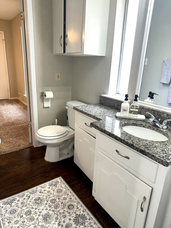 Building Photo - 5019 Blanchard Dr