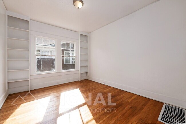 Building Photo - 1526 42nd St Ensley