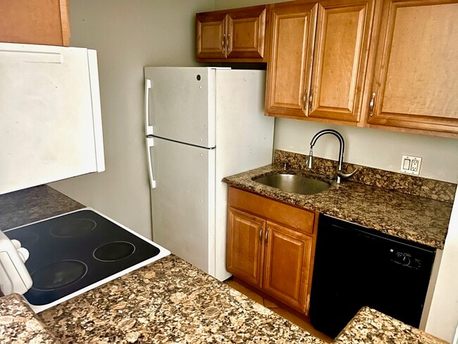 Building Photo - 17 Crossings Cir