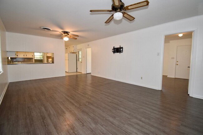 Building Photo - 3 Bedroom 2 Bath Home in Ruston