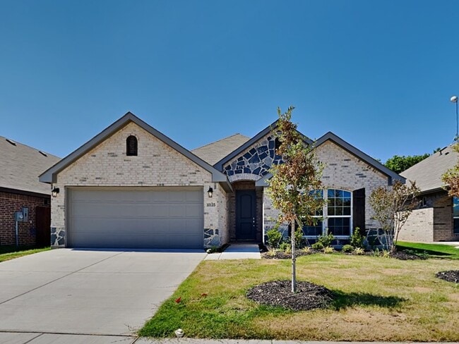 Primary Photo - 10125 Boxelder Dr