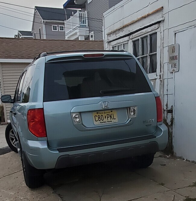 Off-Street parking - 308 11th St