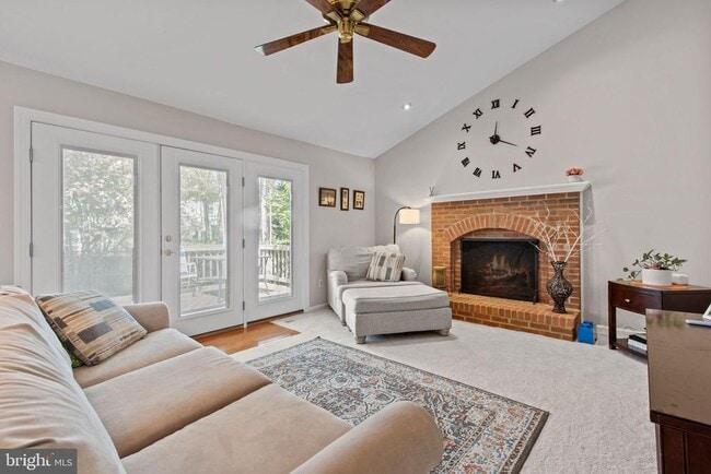 Building Photo - 8104 Creekview Dr
