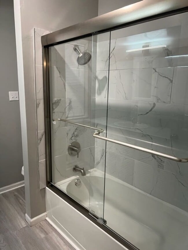 Building Photo - 610 Grover St