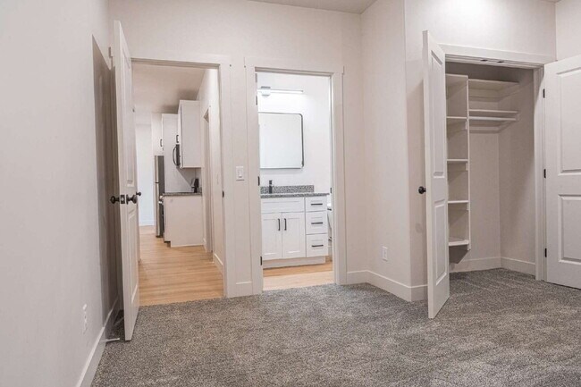 Building Photo - "Charming 2-Bed, 2-Bath Apartment in a brand new townhome at Lavista Hillside Charm in Cedar City...