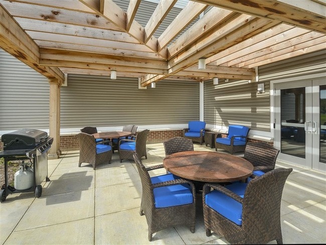 Building Photo - Senior Homes of Findlay