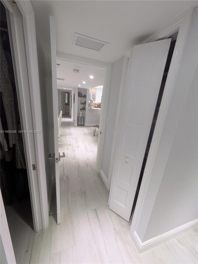 Building Photo - 300 Three Islands Boulevard