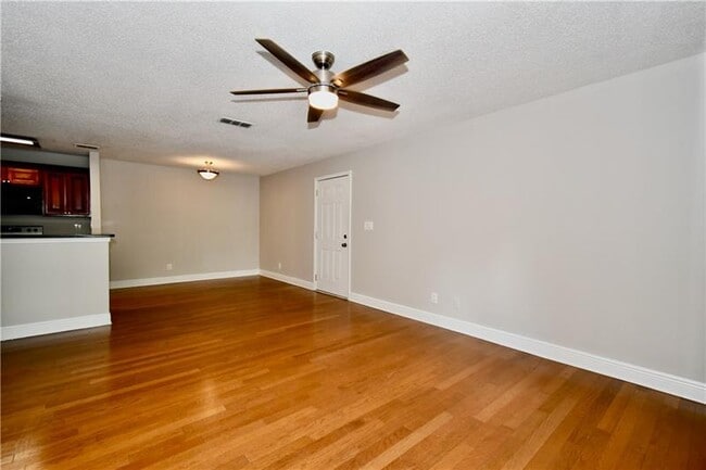 Building Photo - 5201 Santa Fe Pkwy