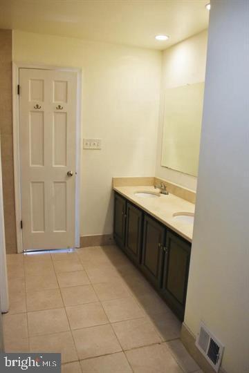 Building Photo - 7814 Ashley Glen Rd