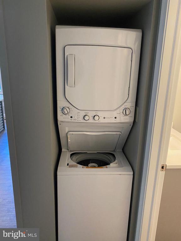 Building Photo - 723 McCormick Rd