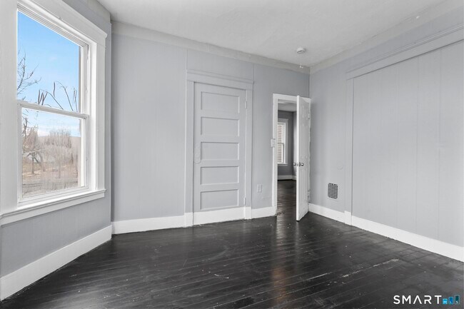 Building Photo - 78 Shelton Ave