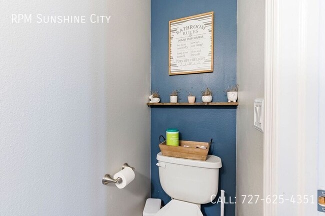 Building Photo - 11216 Clayridge Dr