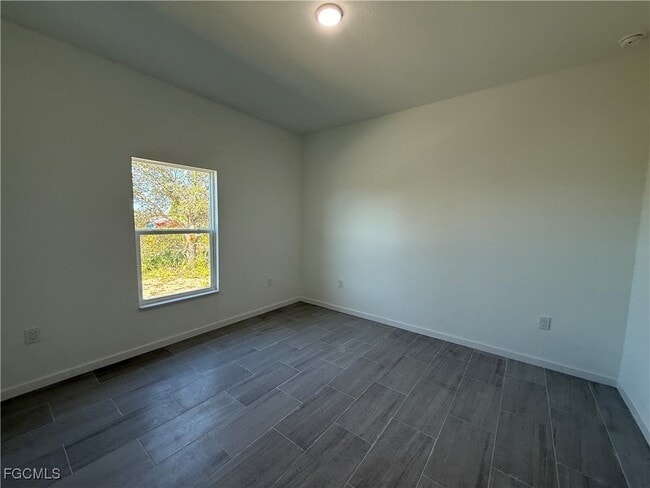 Building Photo - 2704 70th St W