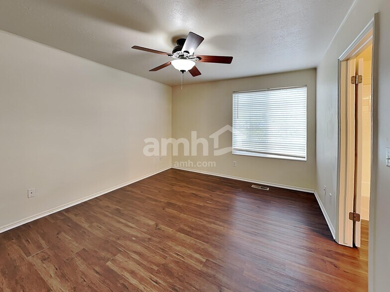Building Photo - 1738 N 2275 W