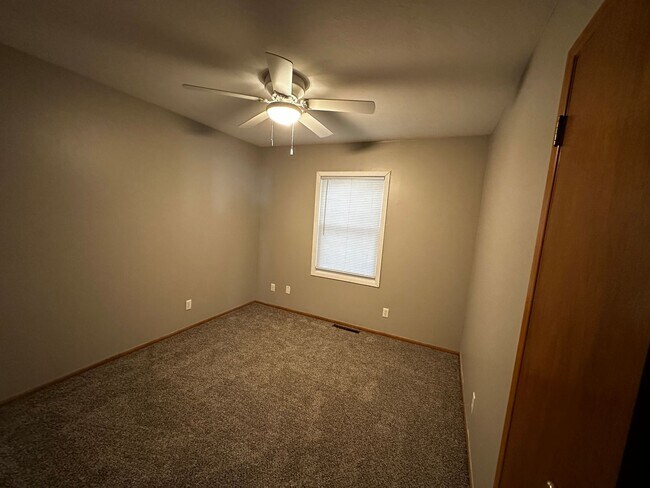 Building Photo - LaVista Charmer
