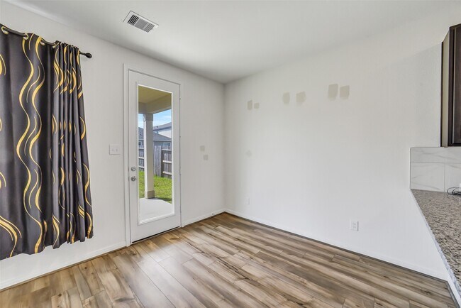 Building Photo - 2844 Grand Anse Dr