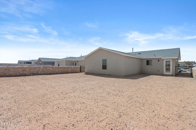 Building Photo - 14545 Faxon Yucca