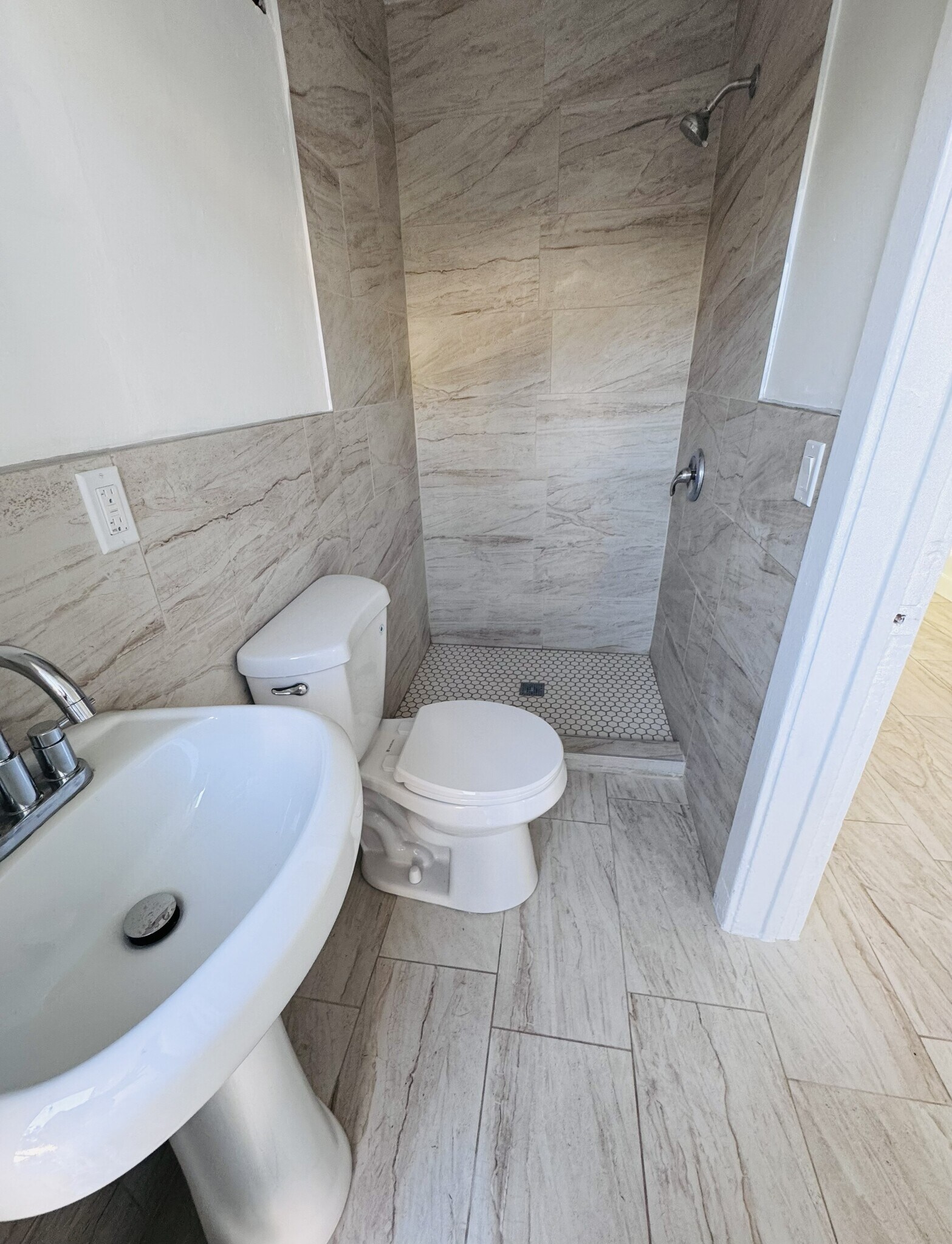 Bathroom 2 - 856 W 73rd St