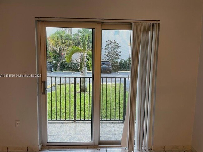 Building Photo - 4275 NW S Tamiami Canal Dr