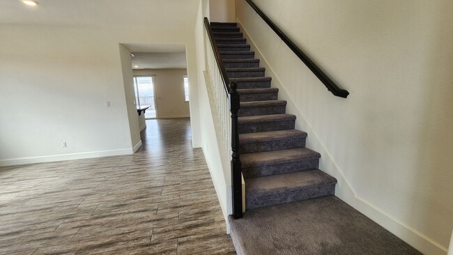 Building Photo - Spacious Two Story Home in Spanish Springs